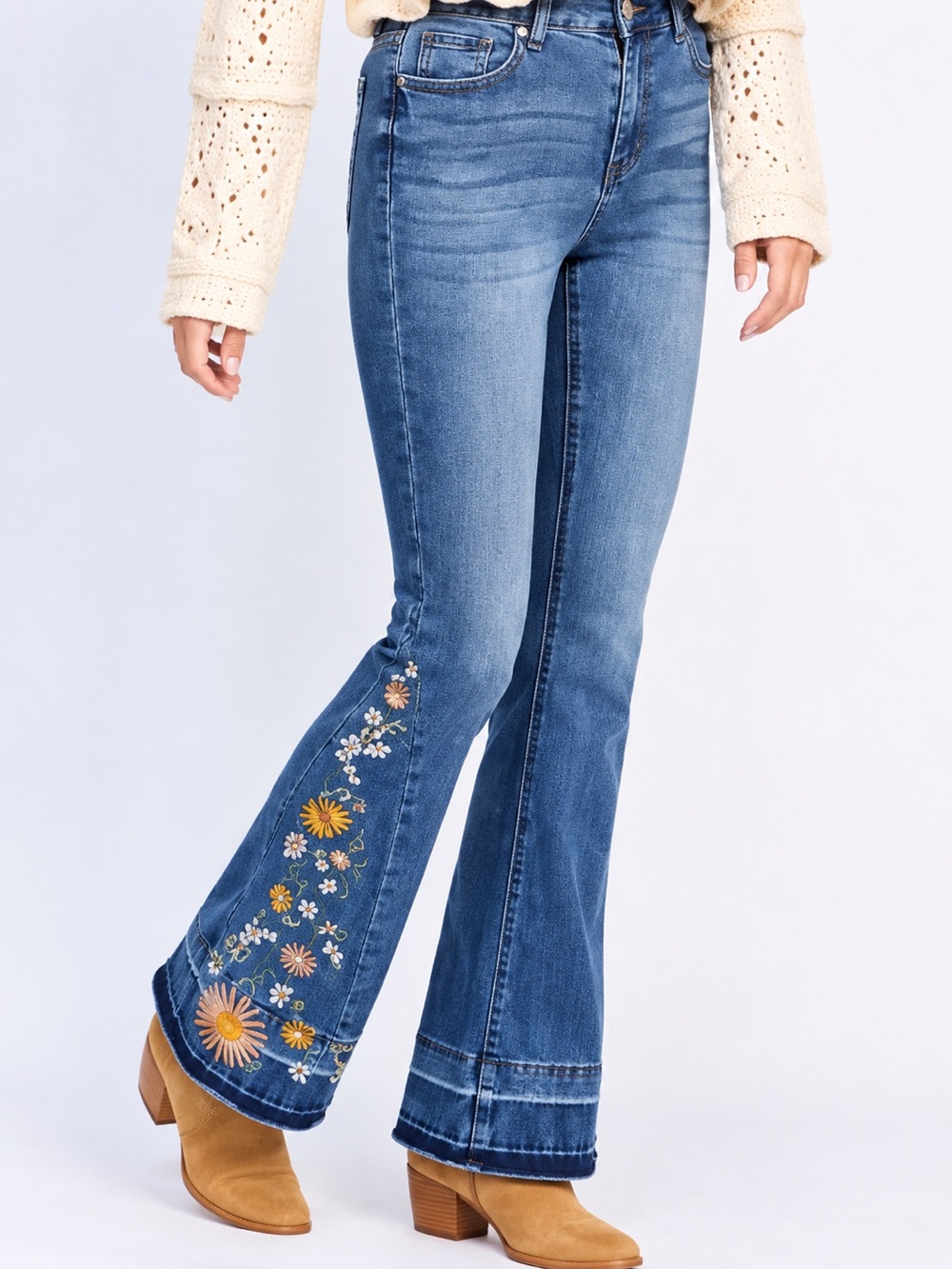 Ashley Mason Premium Embroidered Flare Jeans – Size 9/29